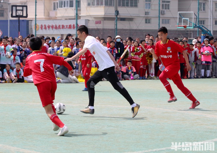 青岛镇江路小学校长杯足球赛,足够精彩足球