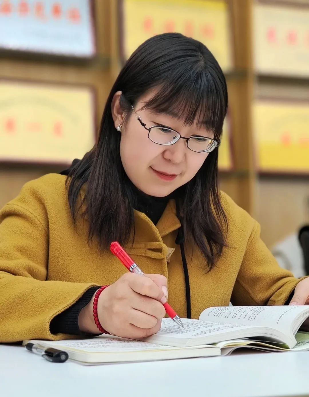 教育路上，爱与责任同行：记临洮县椒山小学王娟老师