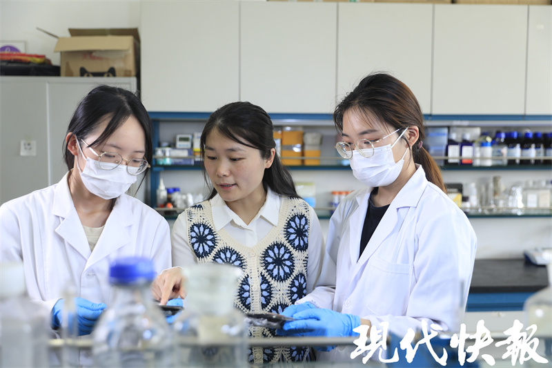 食物是否变质看标签颜色,大学生发明食品监测“膜法”