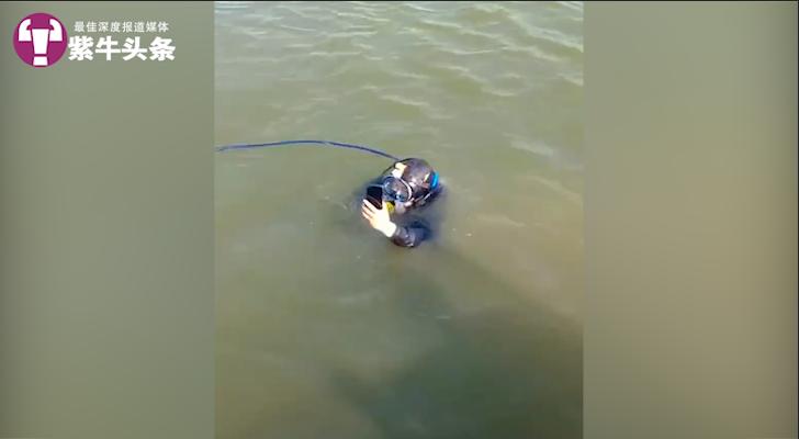 1500元西湖打捞手机,杭州西湖1500元手机打捞费