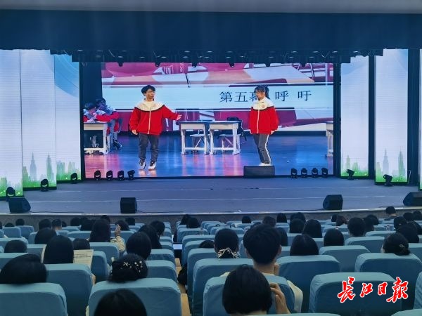 中小学校园心理情景剧视频,大学生心理情景剧温暖校园