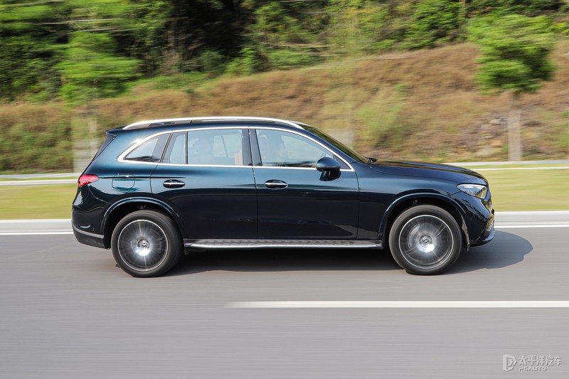7.6秒破百实测2018款奔驰glc300,深度试驾奔驰glc300l2024款