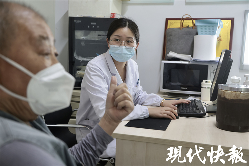 提灯女神护士图片,提灯女神致敬最美白衣天使