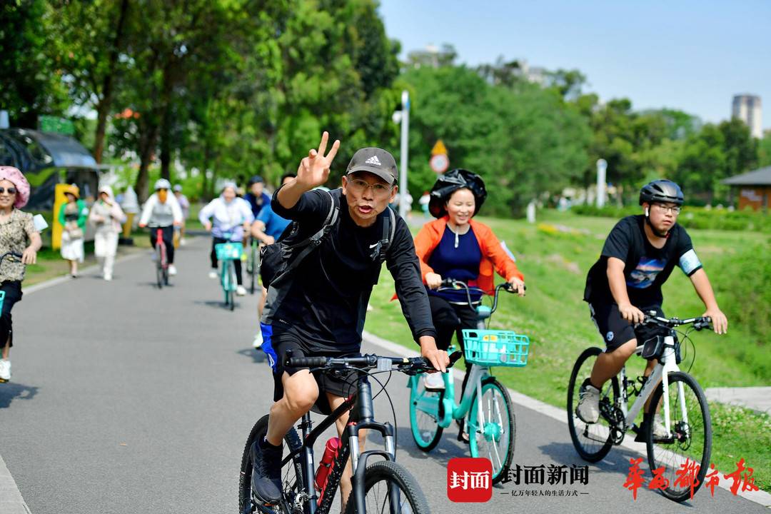 澶忔棩澶滄櫄闇茶惀鎴愰兘,鎴愰兘澶忓闇茶惀