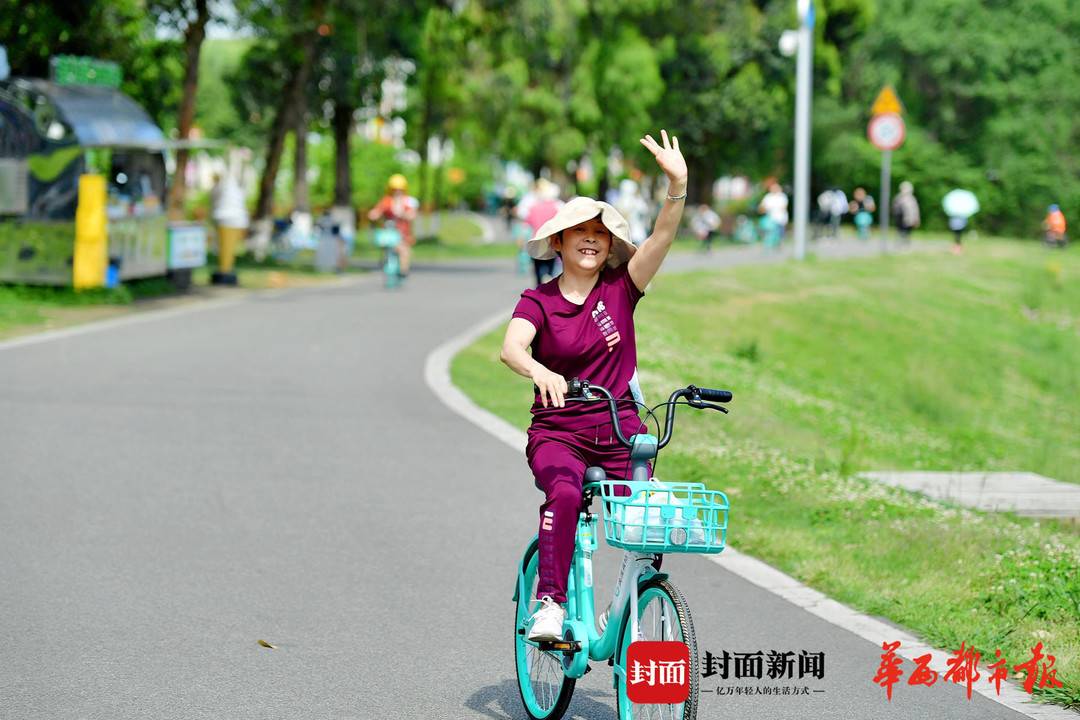 澶忔棩澶滄櫄闇茶惀鎴愰兘,鎴愰兘澶忓闇茶惀