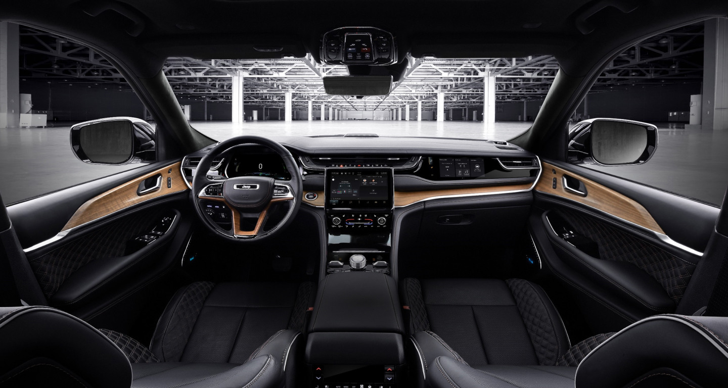 售价64.99万元起Jeep新大切诺基4xe正式上市