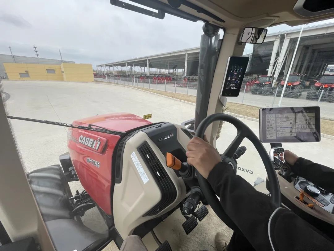 卖一台拖拉机赚多少钱,卖纽荷兰拖拉机