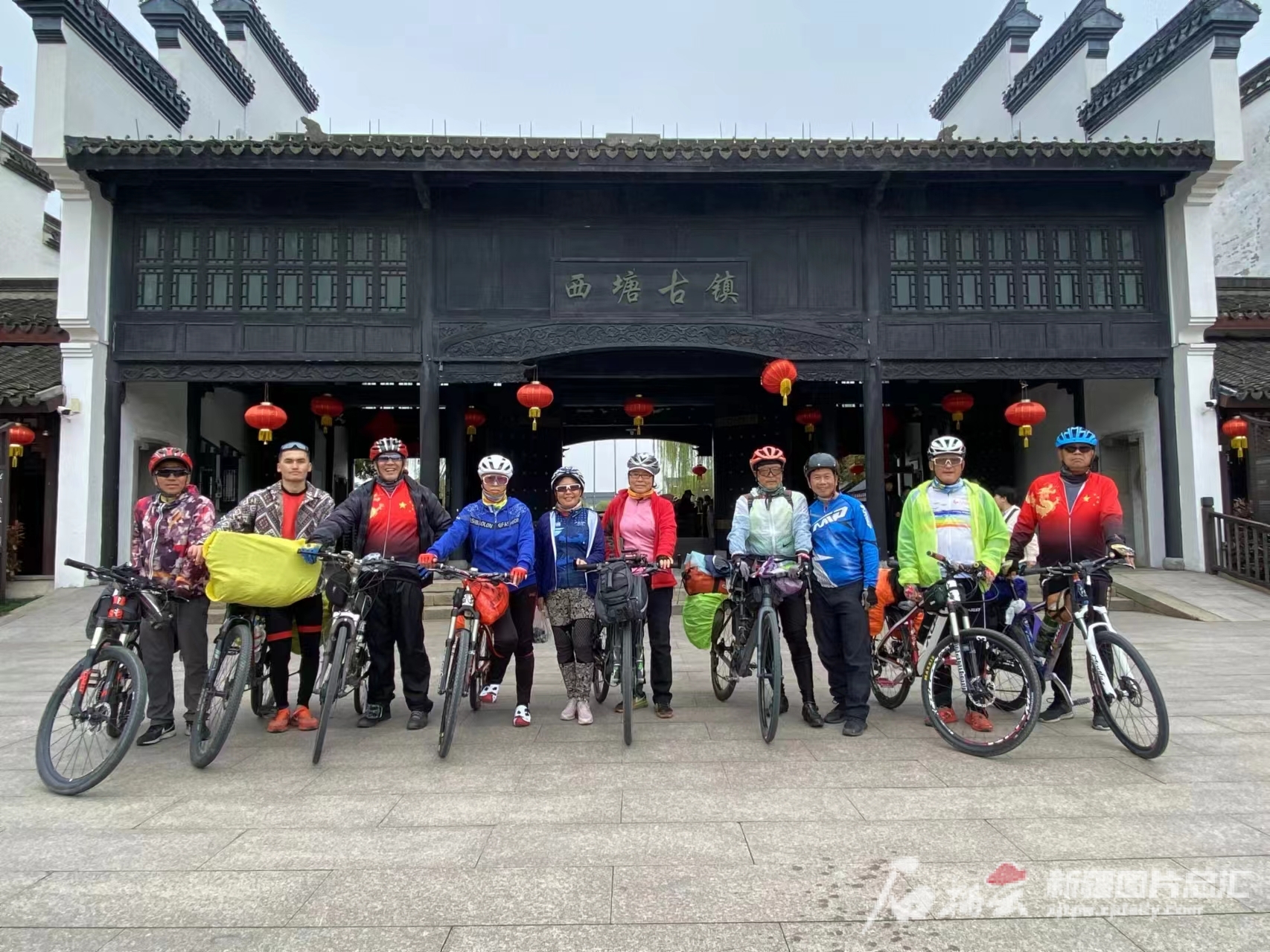 户外运动休闲风格,今年超火的户外潮流风格