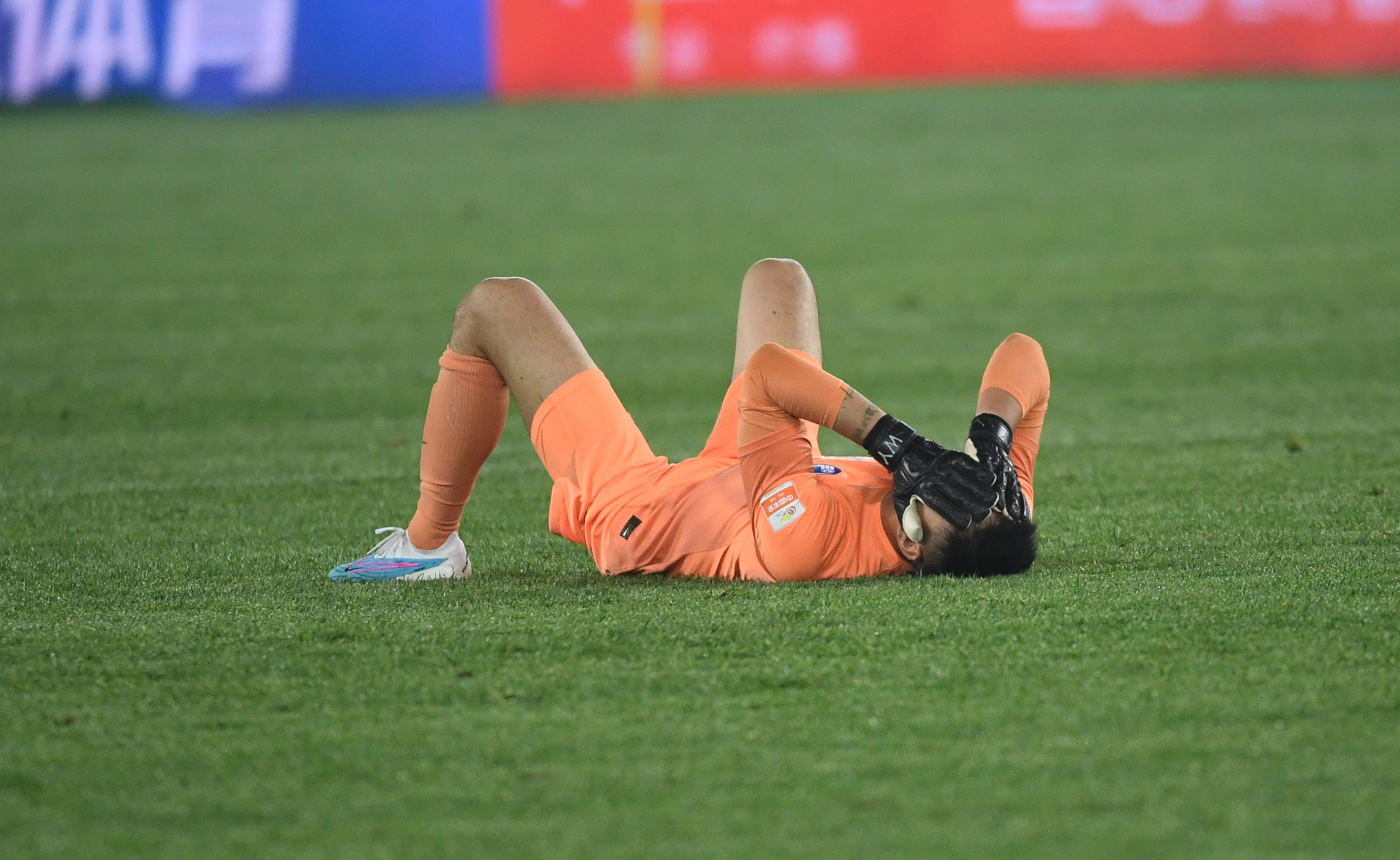 中超津门虎不敌山东泰山,中超大连人vs天津津门虎