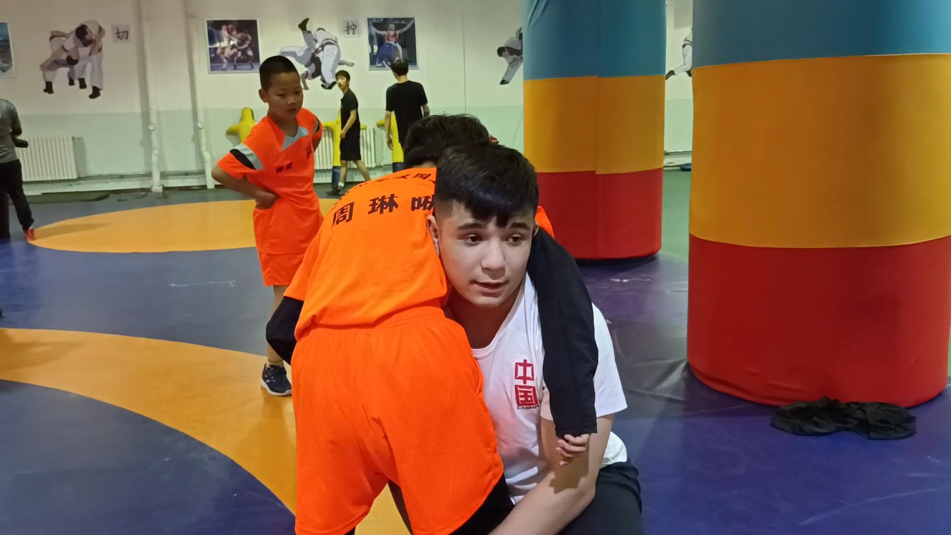 青少年国际式摔跤锦标赛全国第一,全国大学生中国式摔跤锦标赛乙组