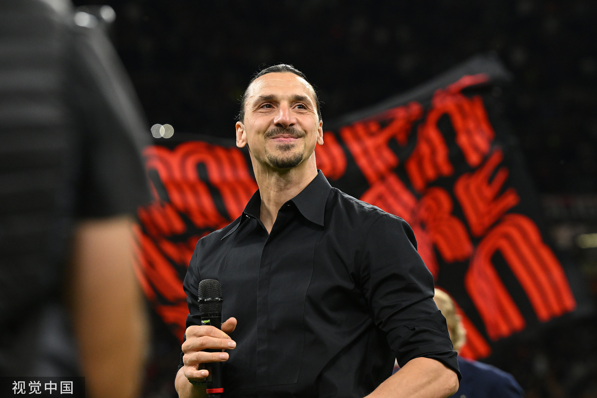 再见伊布：揭开张狂的外壳，显出足球的赤诚