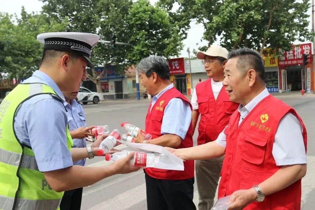 你追梦我护航是什么意思文案,你追梦我护航啥意思