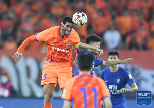 武汉三镇中超怎么升上来的,2022中超冠军三镇vs泰山