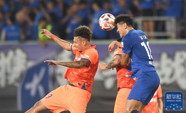 武汉三镇中超怎么升上来的,2022中超冠军三镇vs泰山