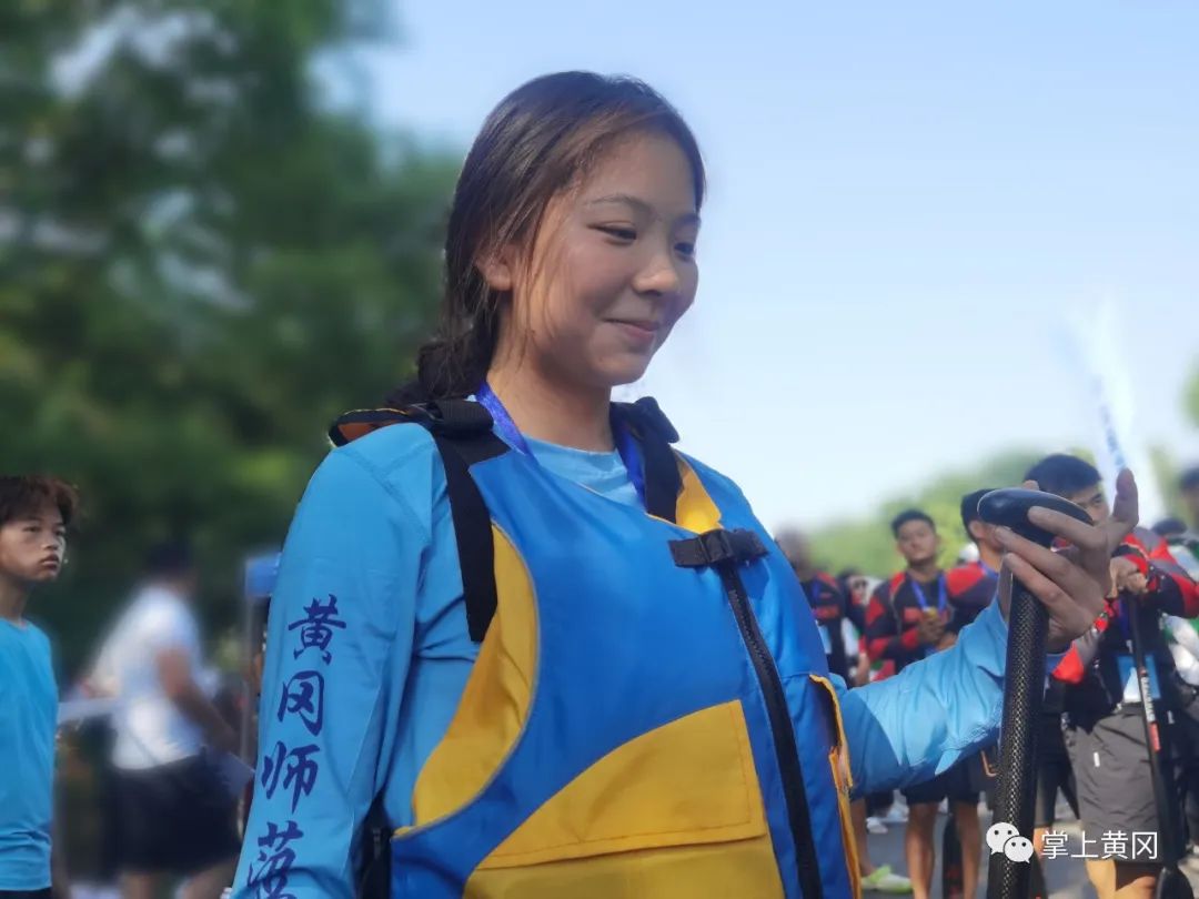 黄冈龙舟赛震撼视频,龙舟比赛激情澎湃广东