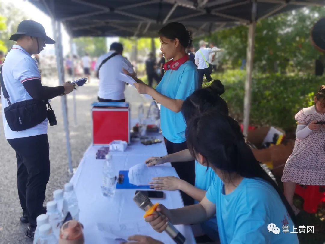 黄冈龙舟赛震撼视频,龙舟比赛激情澎湃广东