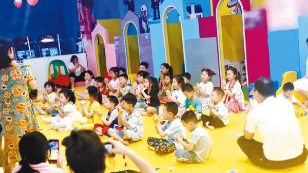 室内儿童乐园天气越来越冷,天气转凉室内儿童乐园