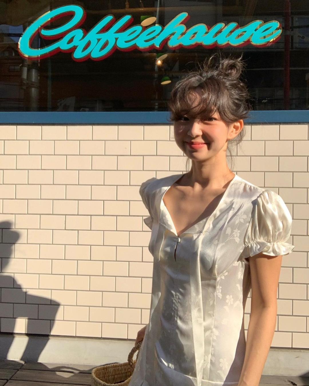 韩系女性穿搭简单好看,韩式穿搭怎么搭