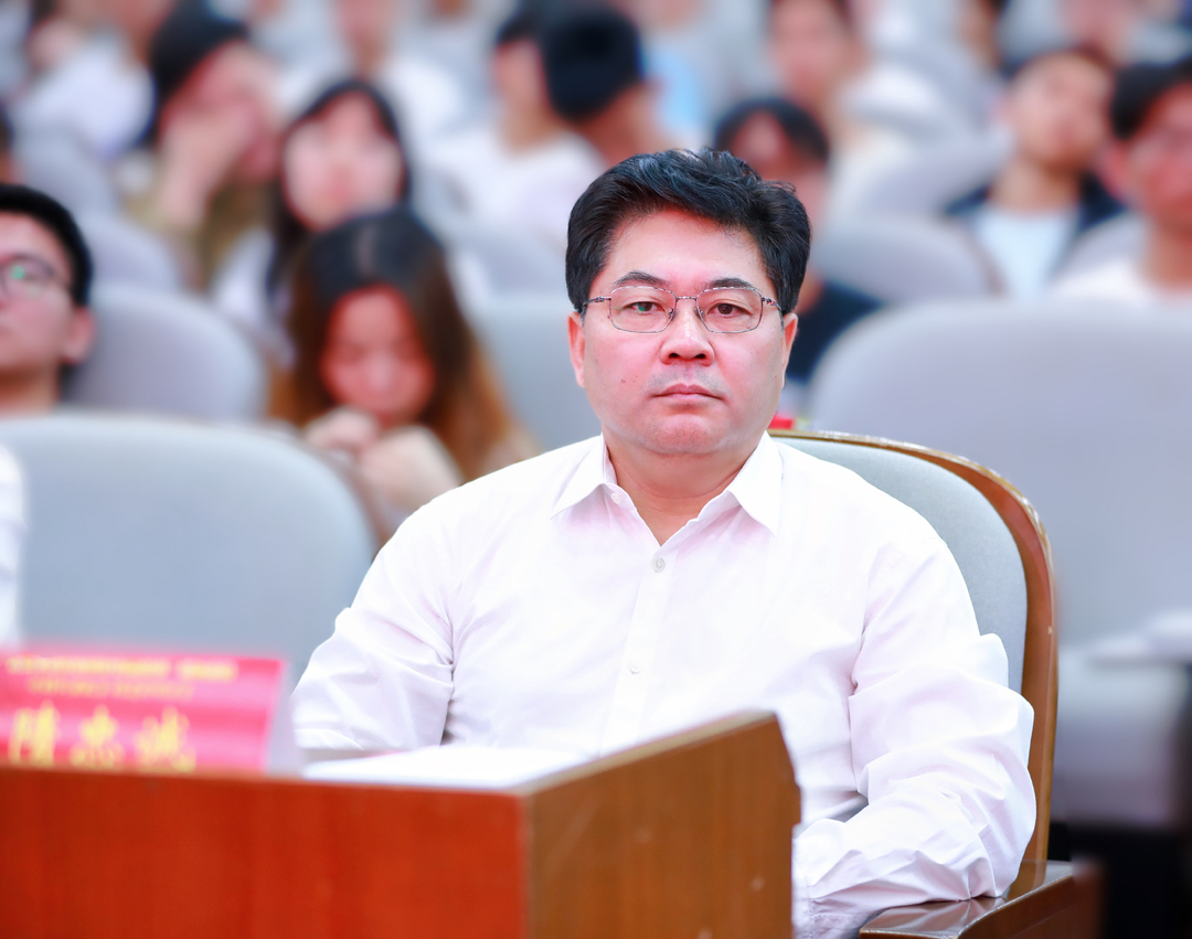 企业家进校园创业大讲堂,企业家就业创业故事