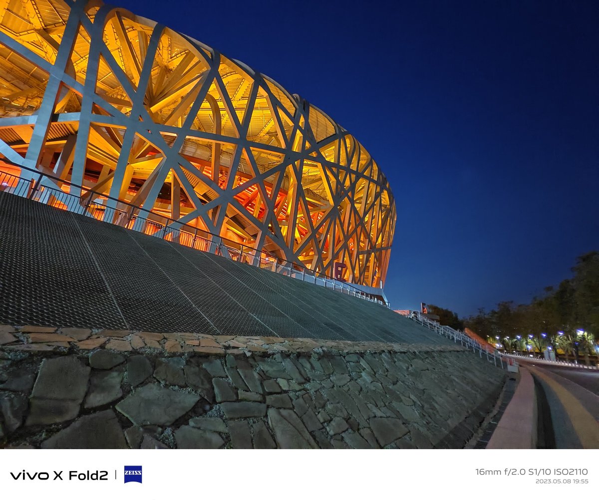 vivoxfold2全能折叠旗舰,vivo折叠手机xfold2评测拍照