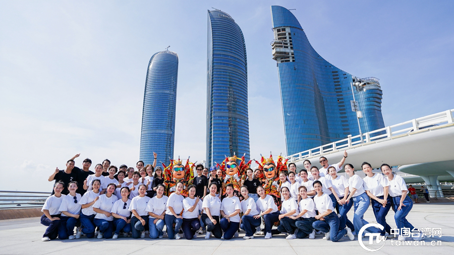 两岸原创广场舞,两岸原创广场舞展演举行