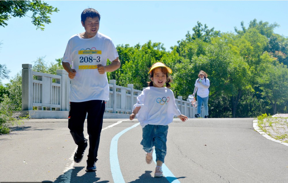 让我们动起来的国际奥林匹克日,国际奥林匹克日一起向未来