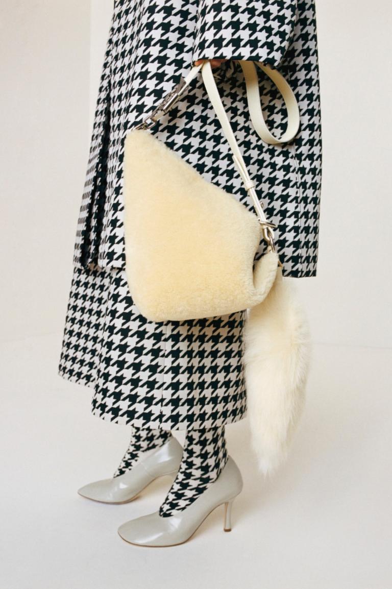 burberry新品2024,burberry2023秋冬发布时间