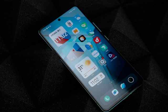 iqoo11s属于高端旗舰机吗,iqoo11s是旗舰吗