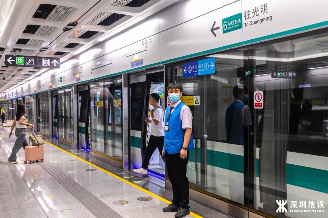 东西丢在地铁上怎么找回,地铁遗失东西怎么办