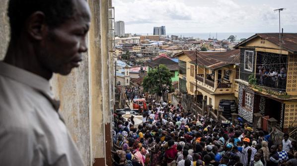 “外派非洲年薪20万”被热议，外派员工讲述：基本不用花钱，不知不觉就有存款，但国内对非洲误解多，招聘困难