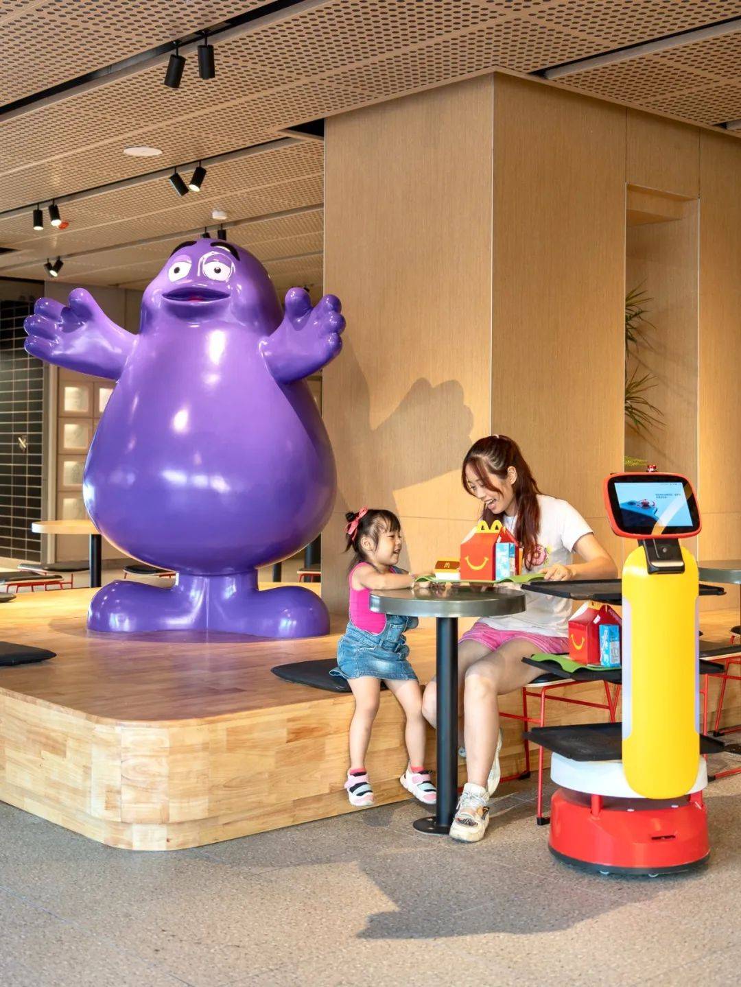 麦当劳广州越秀儿童公园门店,广州麦当劳儿童旗舰店