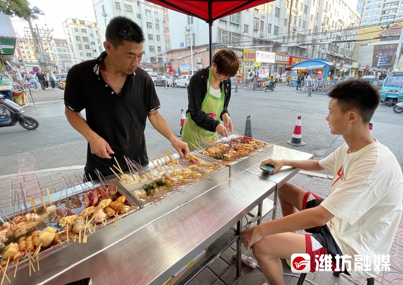 社区开夜市,社区就业创业让老百姓日子红火