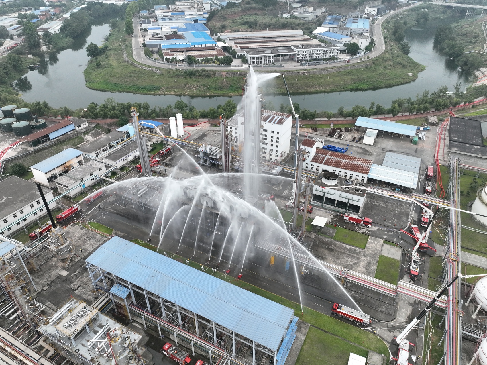 落地见效圆桌谈⑦｜守牢安全发展底线，四川如何系统提升防灾减灾救灾能力？