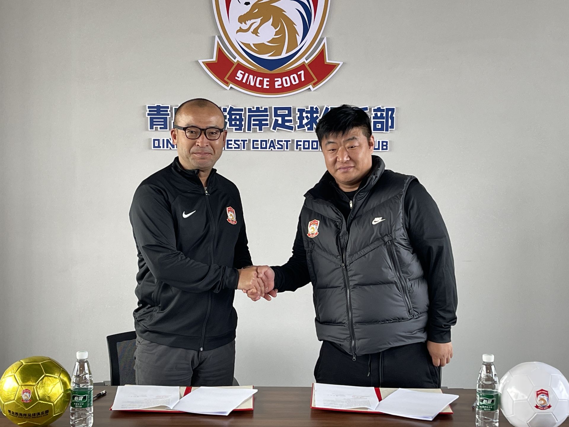 青岛西海岸俱乐部换帅,青岛官宣青年队主教练