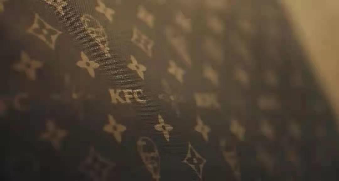 出“殡葬风”围挡，LV巨物营销赢麻了？