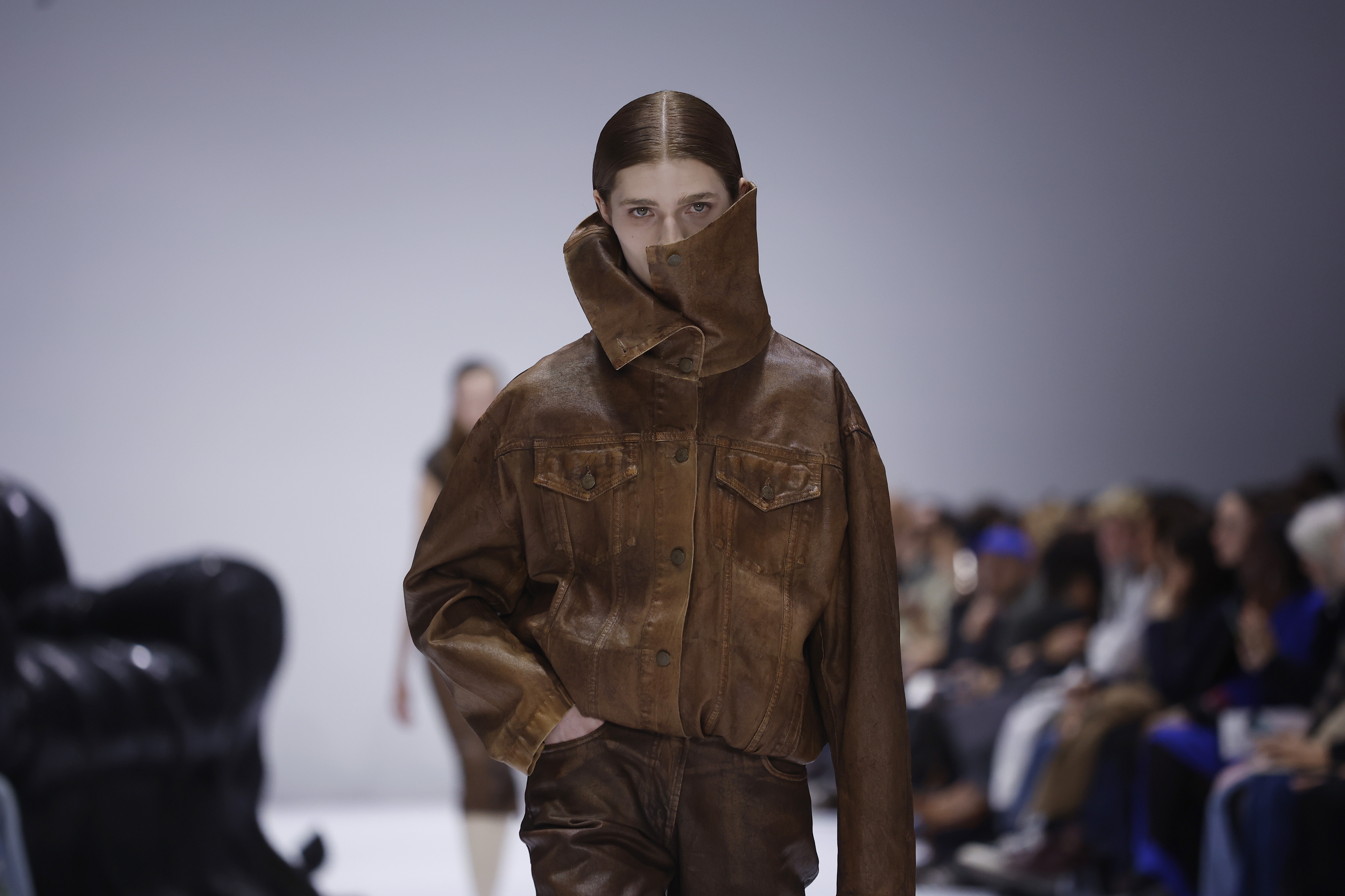 巴黎时装周acnestudios时间,国际奢侈品牌时装秀