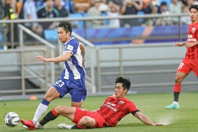 热辣滚烫，奔腾吧，“滨城”足球！